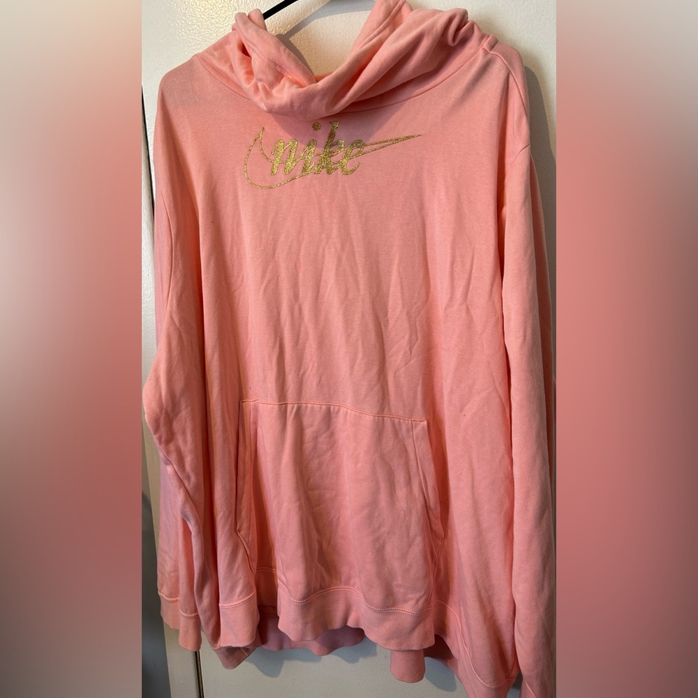 Women’s plus size hoodie